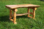 stolek z olšového dřeva